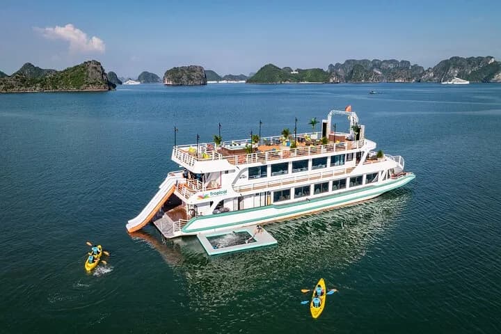 Tour Lan Hạ trong ngày du thuyền Tropical